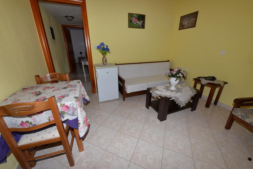 Studios Kostas & Despina Λυδία Εξωτερικό φωτογραφία